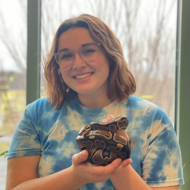 Manager of the Animal Room

Part-time Instructor 

Wofford Bonner Scholar majoring in Environmental Studies